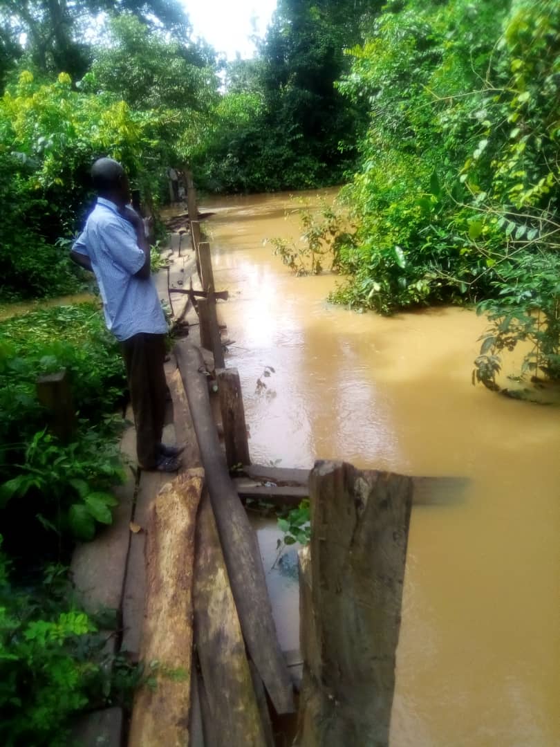 techiman-more-than-10-communities-cut-off-by-floods-raw-gist